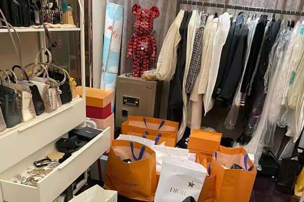 宁武县回收一线品牌衣服